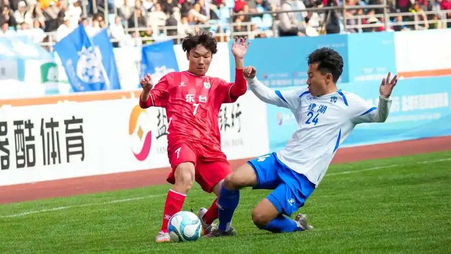 CBA联赛：新疆伊力特 VS 青岛国信海天